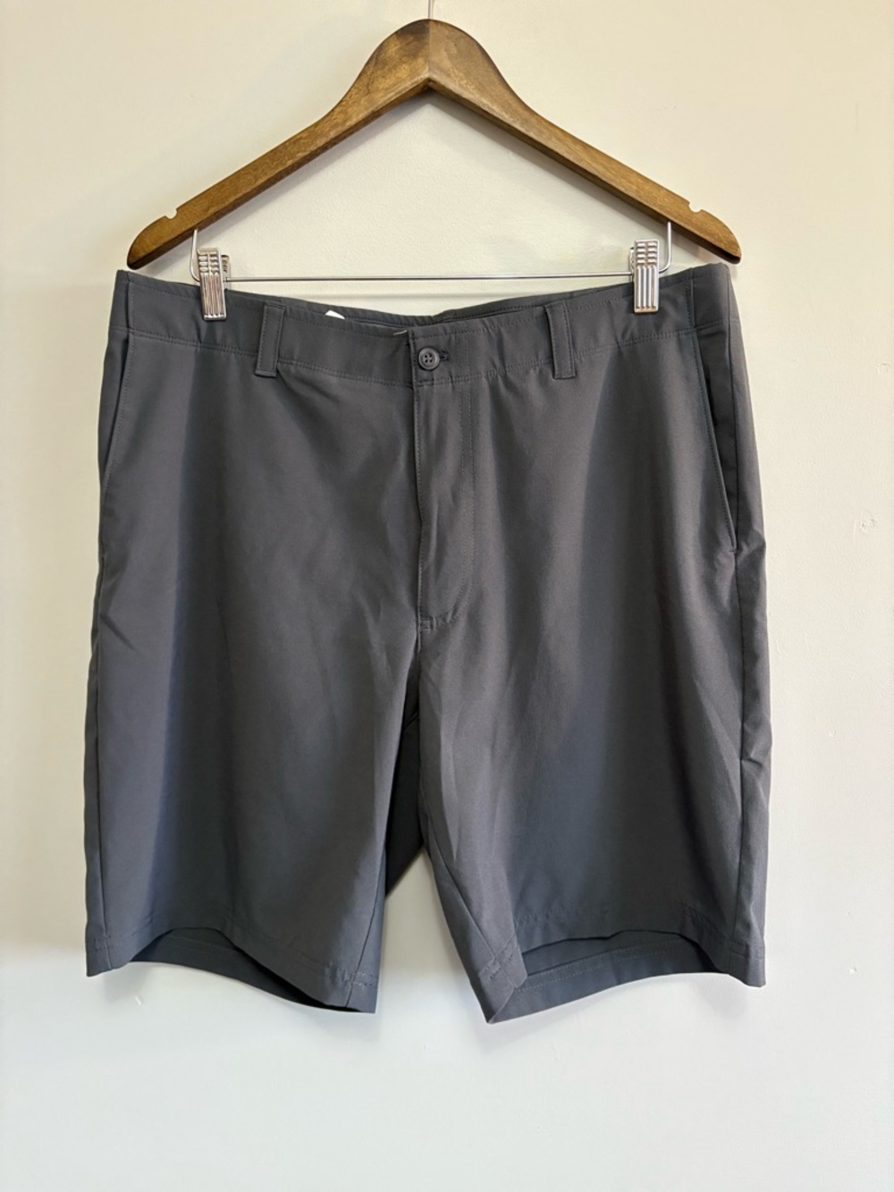Grand Slam Men's Charcoal Flat-Front Shorts Size 36